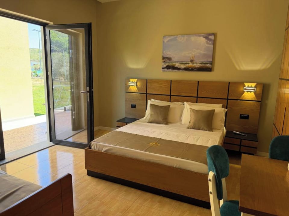 Soundproofing, free WiFi, wheelchair access