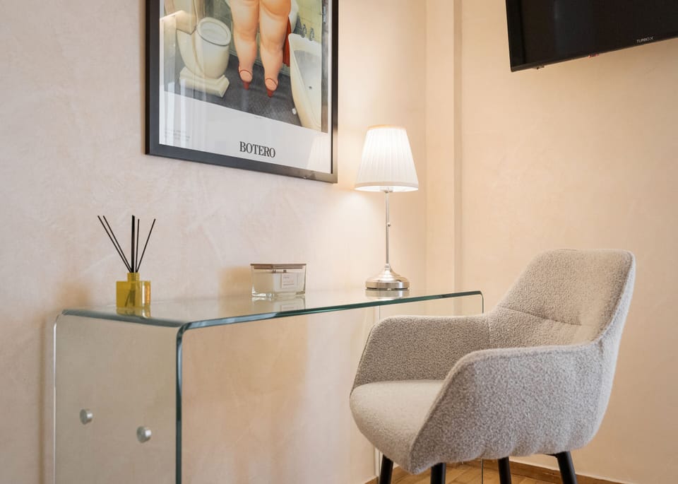 Junior Apartment | Desk, soundproofing, iron/ironing board, free WiFi