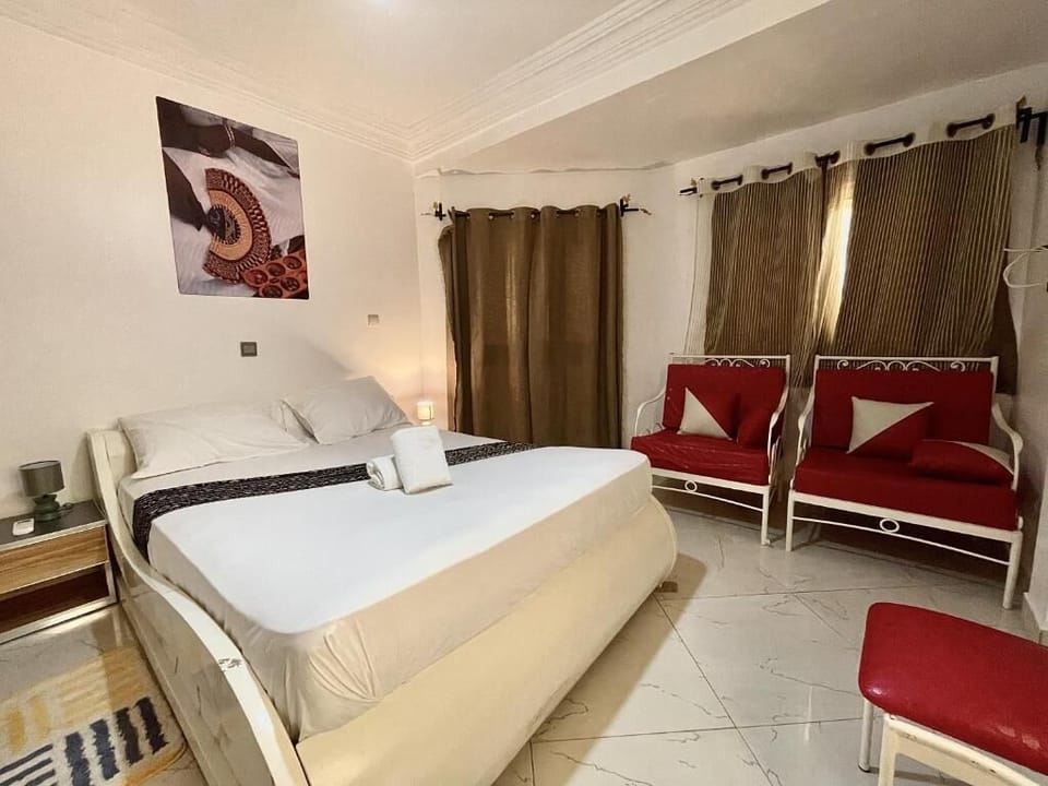 Standard Double Room, 1 Queen Bed, Mobility Accessible, Non Smoking | WiFi (free), bed sheets