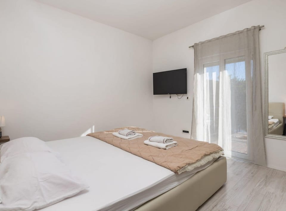 Holiday Home Nikas House in Primorje-Gorski Kotar County