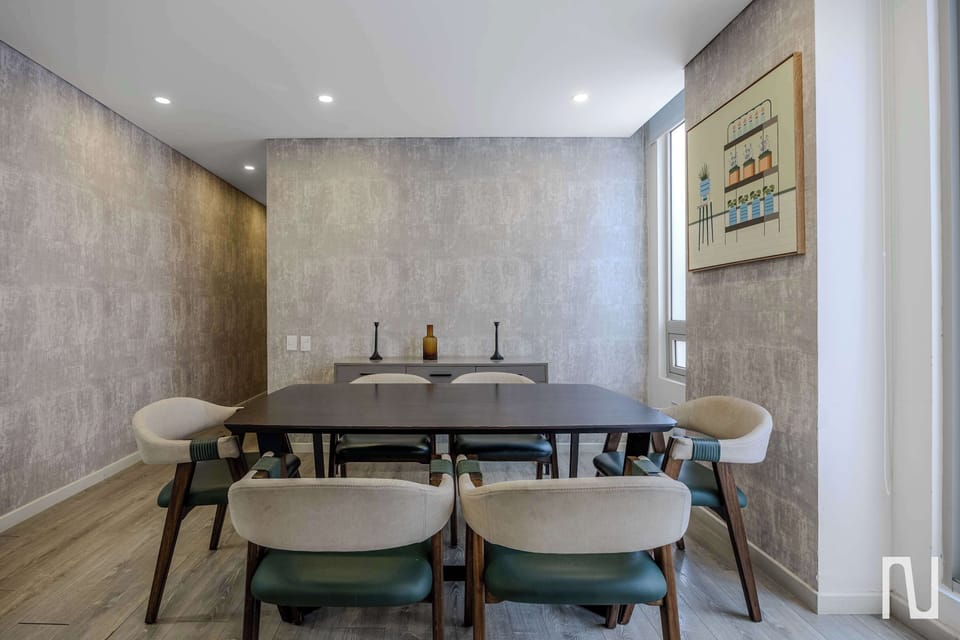 Apartment, Multiple Beds, Hot Tub, City View (Balcones 202) | Dining