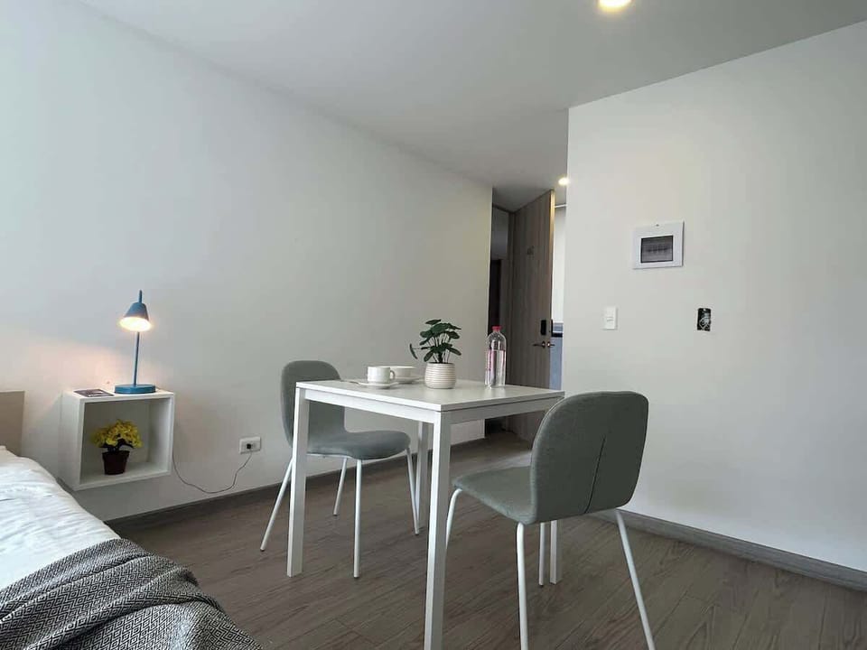 Apartment, 1 Double Bed, Kitchen, City View (Macae 410) | Dining