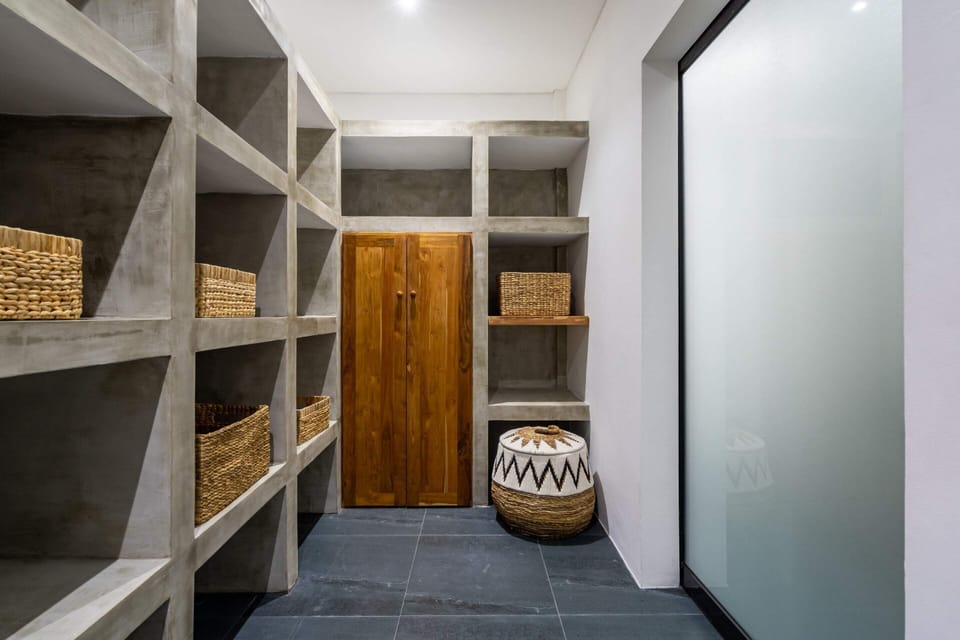 Basic Villa | Interior