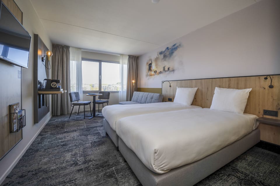 In-room safe, soundproofing, cribs/infant beds, free WiFi