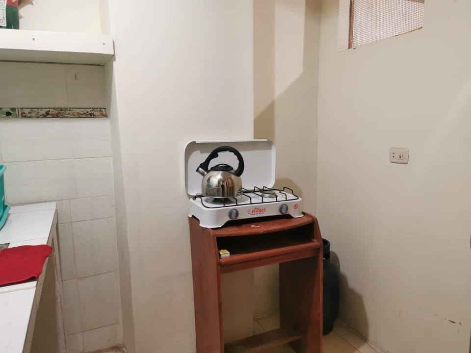 Standard Single Room, 1 Bedroom | Private kitchen