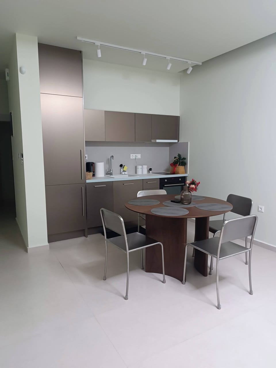 Apartment, 1 Bedroom | Dining room