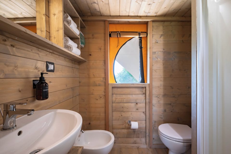 Family Tent, Lake View | Bathroom | Shower, hair dryer, towels, soap
