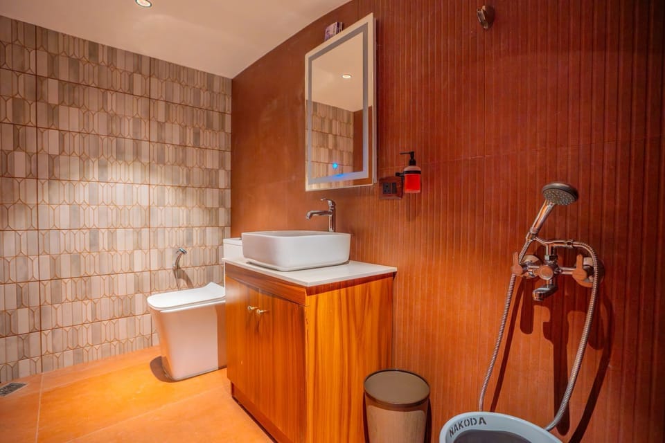 Superior Double Room | Bathroom | Towels