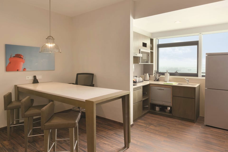 Studio Suite, 1 King Bed with Sofa bed, Kitchenette | 1 bedroom, pillowtop beds, in-room safe, desk