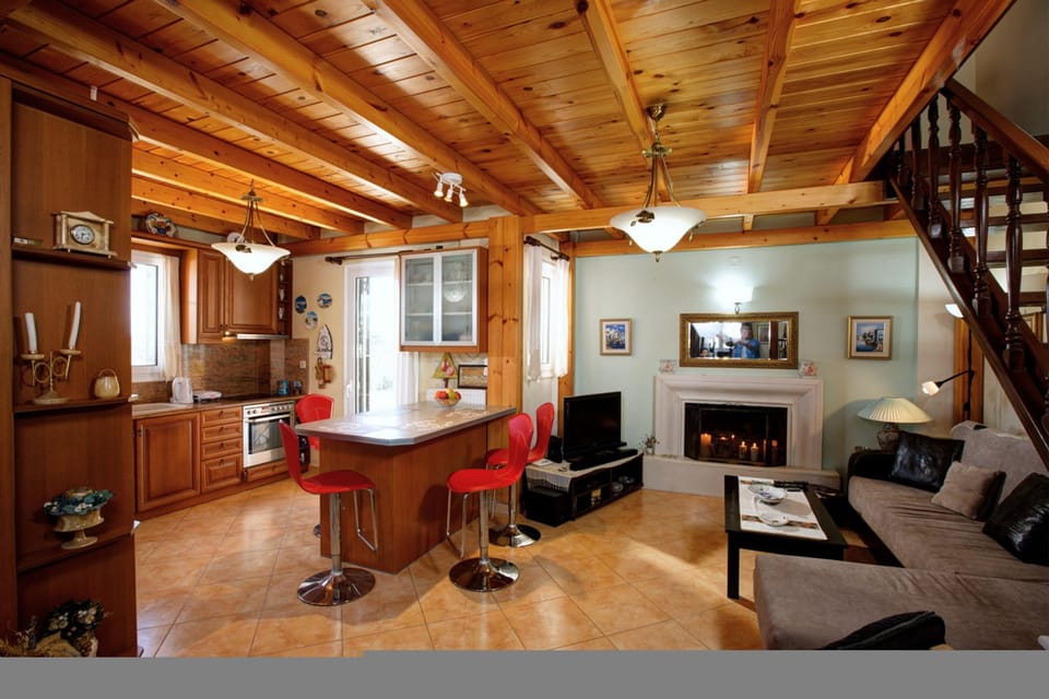 House, Smoking | 3 bedrooms