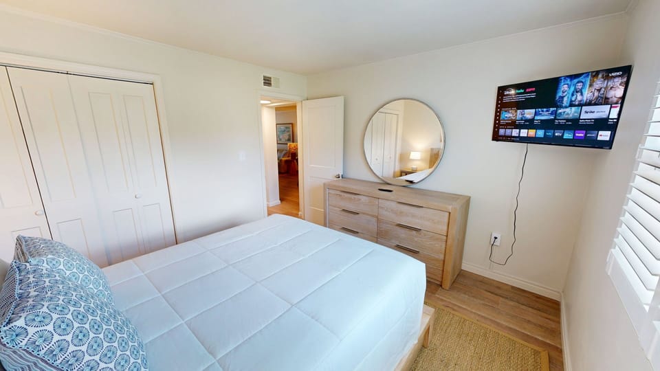 Condo, 1 Bedroom | 1 bedroom, iron/ironing board, free WiFi
