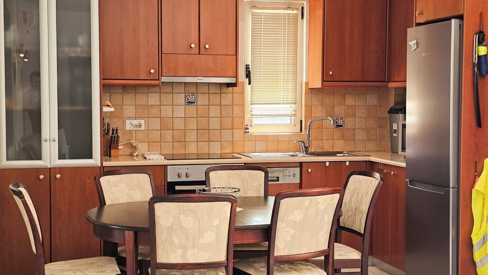 House, Beach View | Private kitchen | Coffee/tea maker, electric kettle