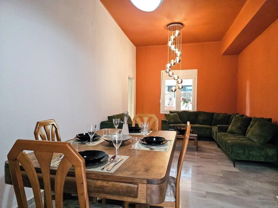 Deluxe House, Non Smoking | Dining