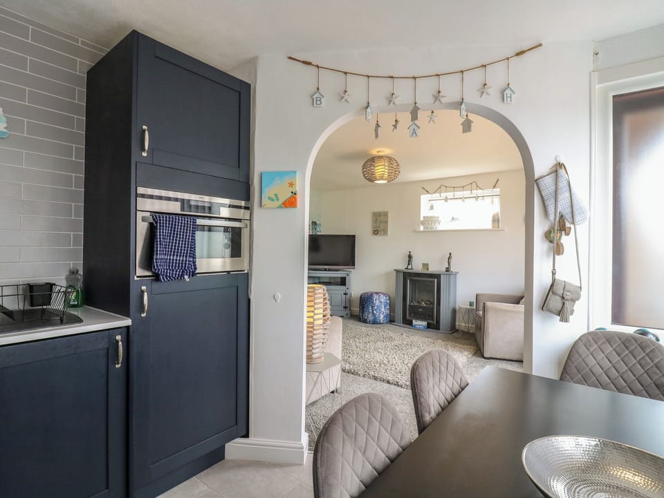 Cottage | Interior