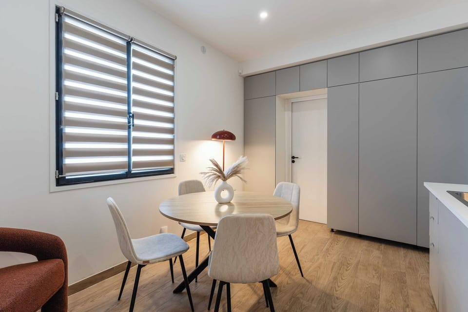 Apartment | Dining