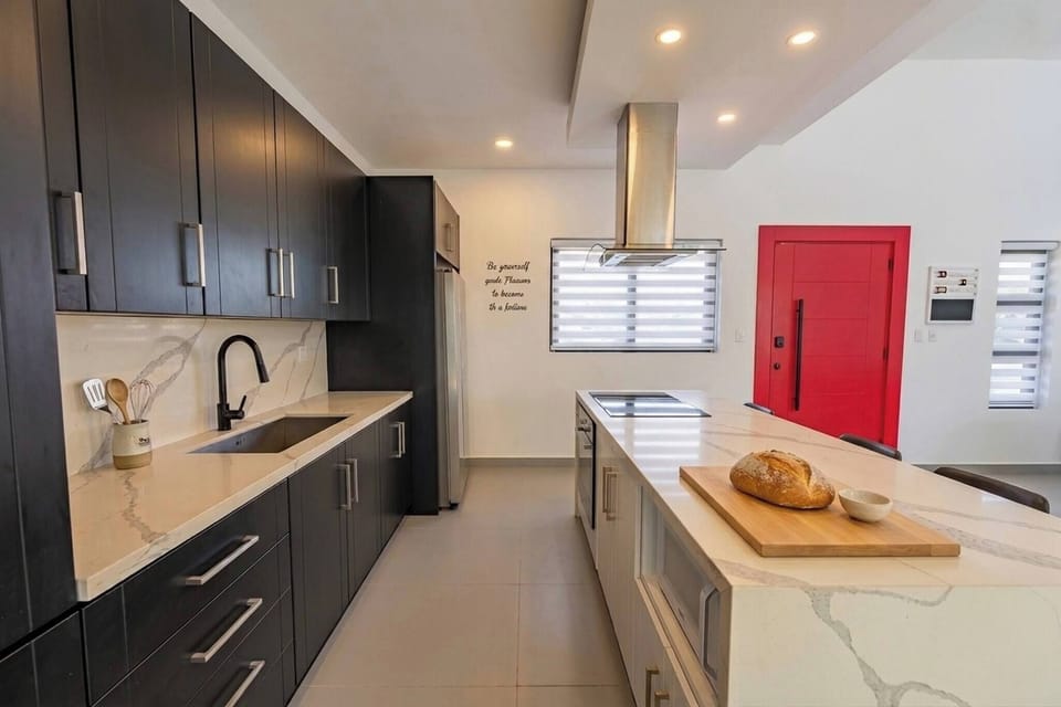 Villa, 3 Bedrooms, Accessible, Private Pool | Private kitchen