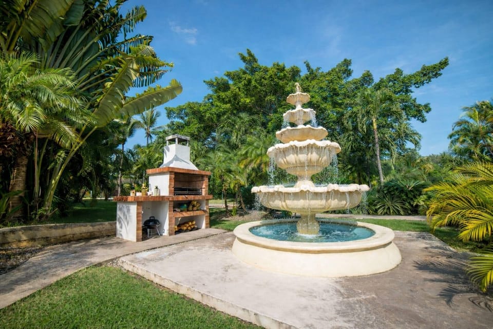 Condo, 1 Bedroom | Property grounds