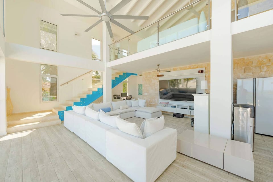 Villa, 5 Bedrooms, Accessible, Private Pool | Living area