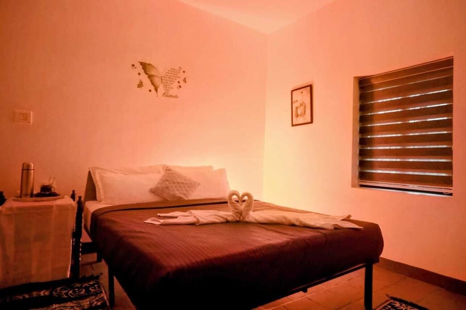 Basic Apartment | Premium bedding, WiFi (free), bed sheets
