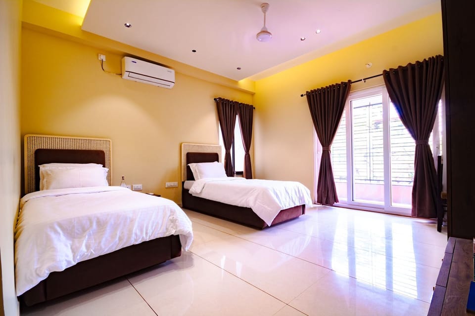 Standard Double or Twin Room, City View | Desk, laptop workspace, free WiFi