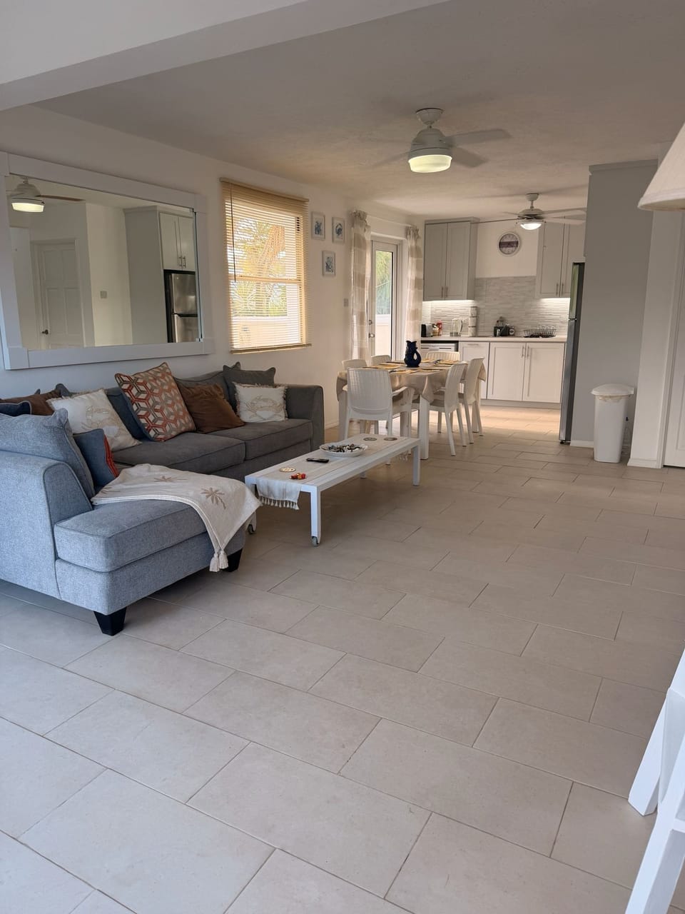 Apartment, 3 Bedrooms, Patio, Garden View | Living area