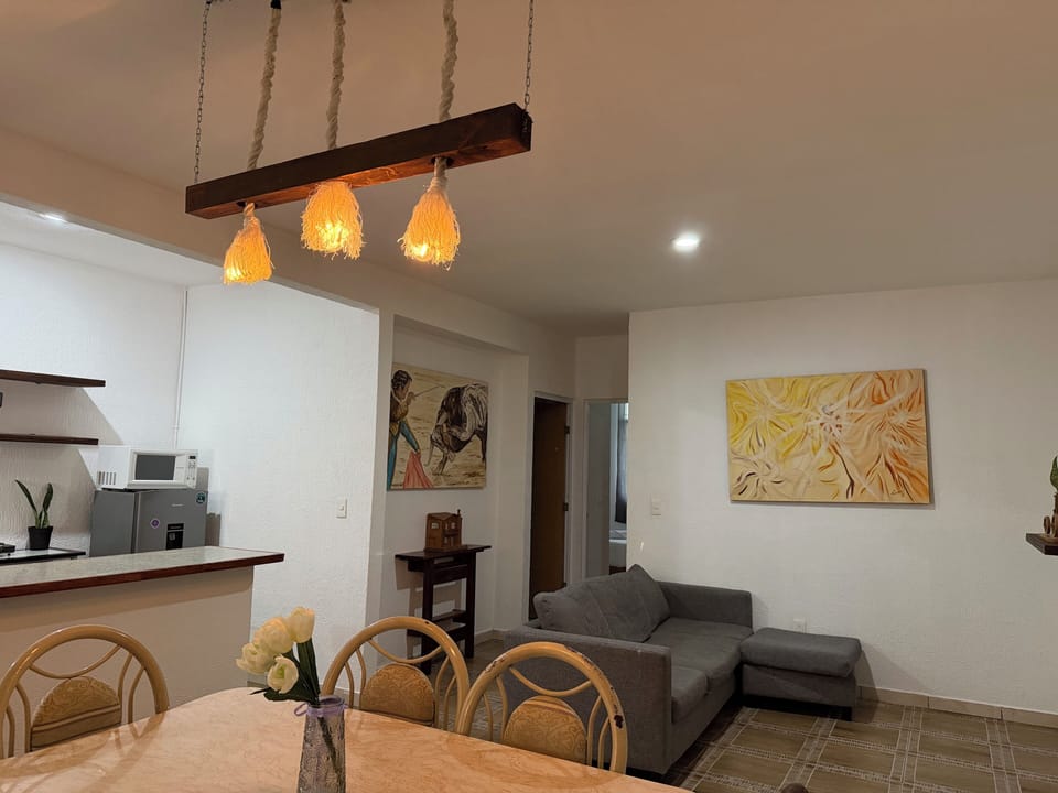 House, 2 Bedrooms, Patio | Living area