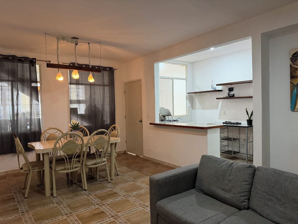 House, 2 Bedrooms, Patio | Living area
