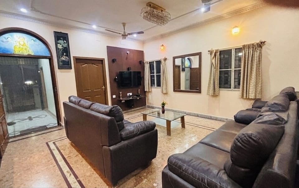 Family Room | Interior