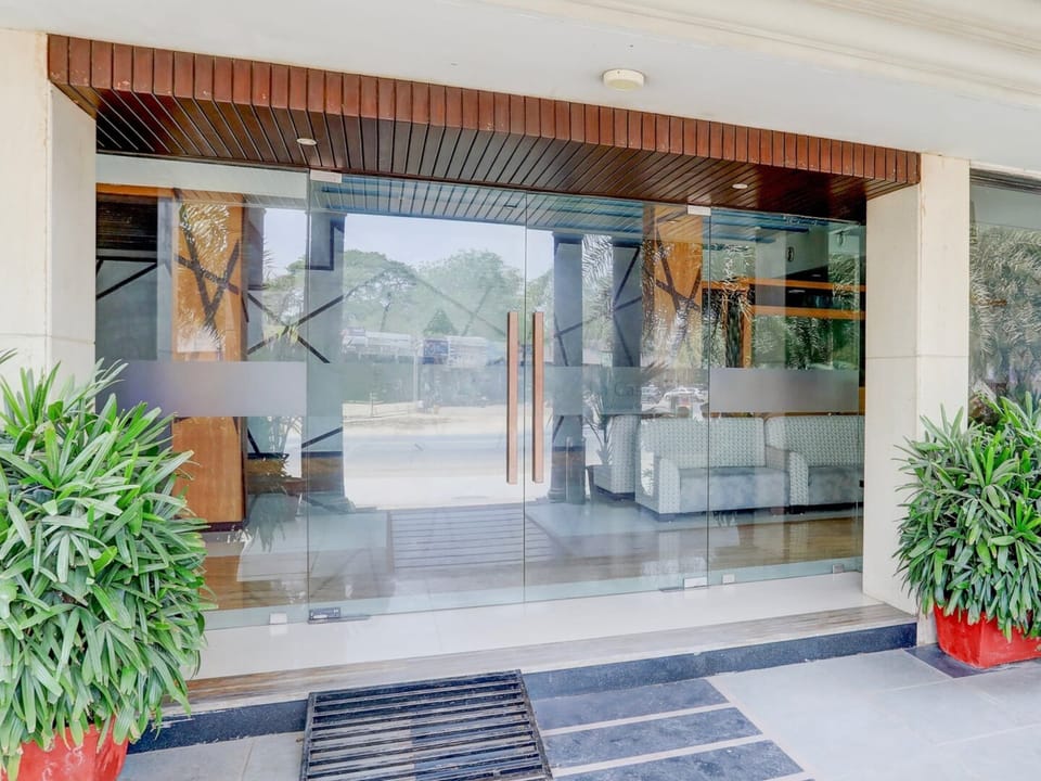 House | Reception