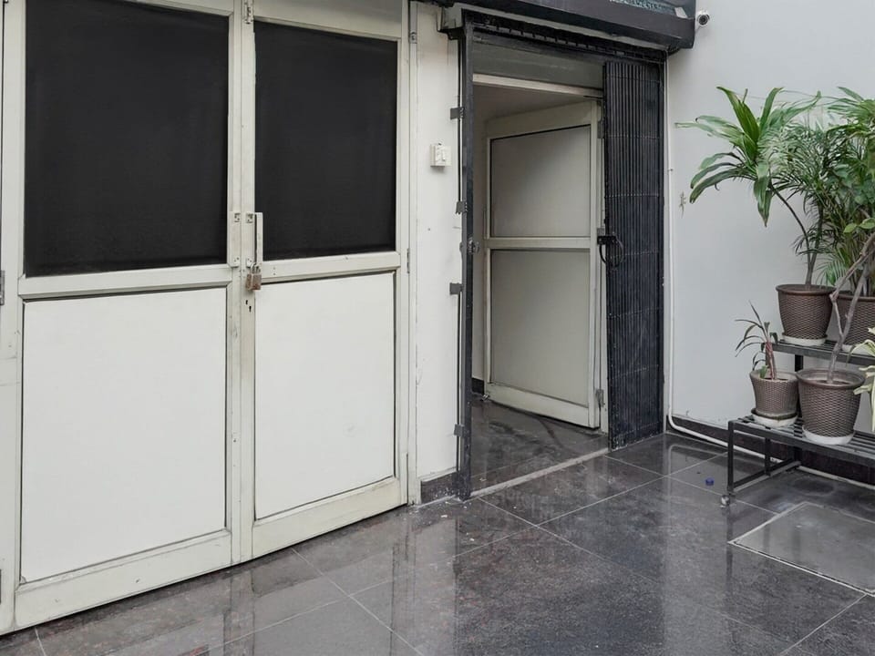 House | Reception