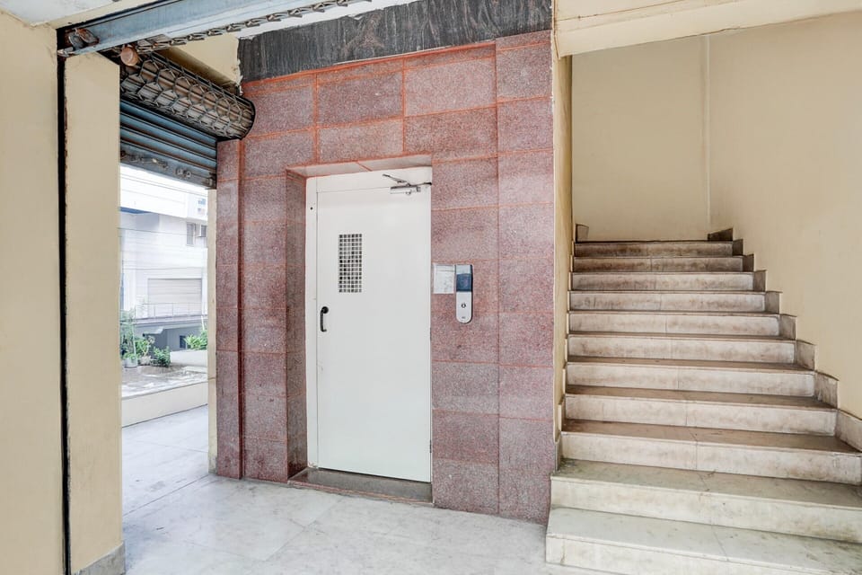House | Reception