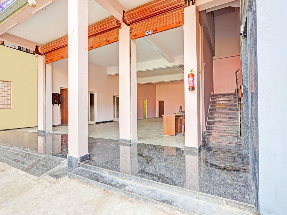 House | Reception
