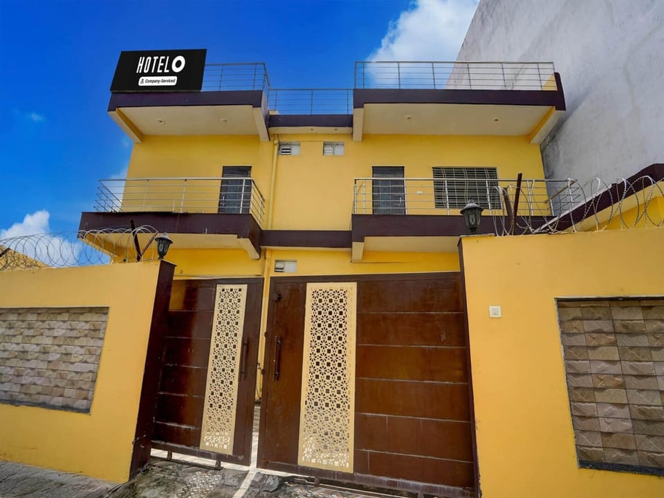 House | Exterior detail