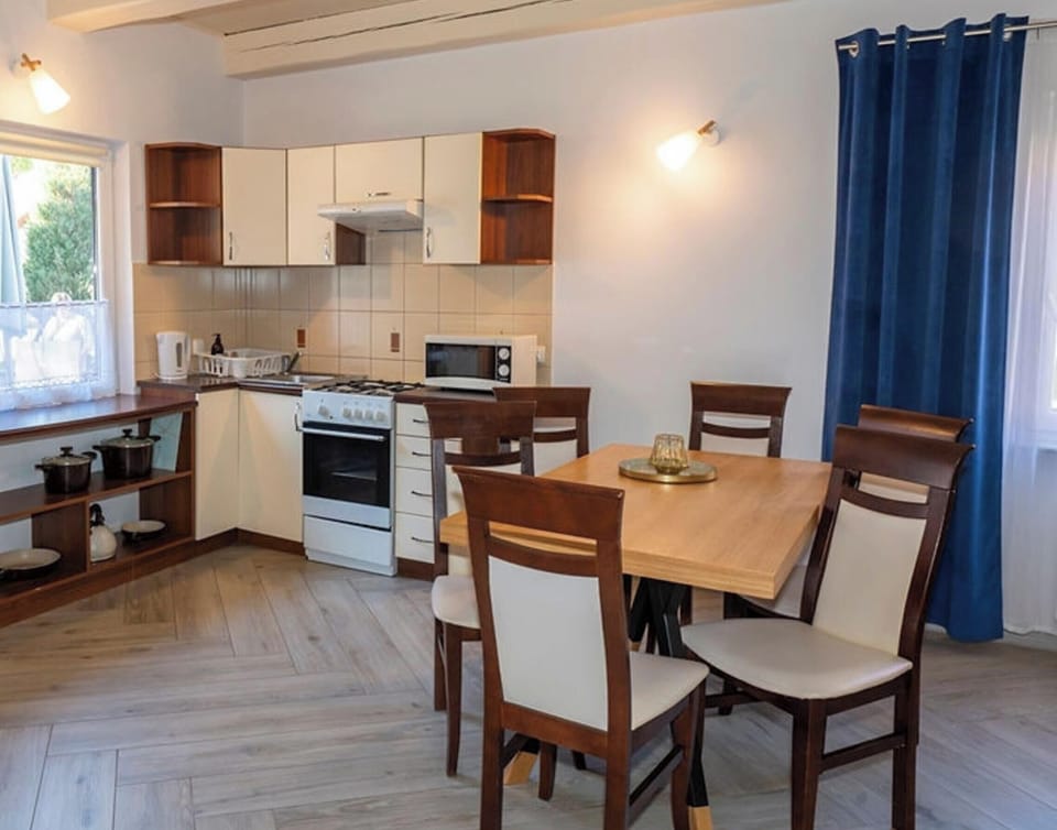 House | Private kitchen | Highchair