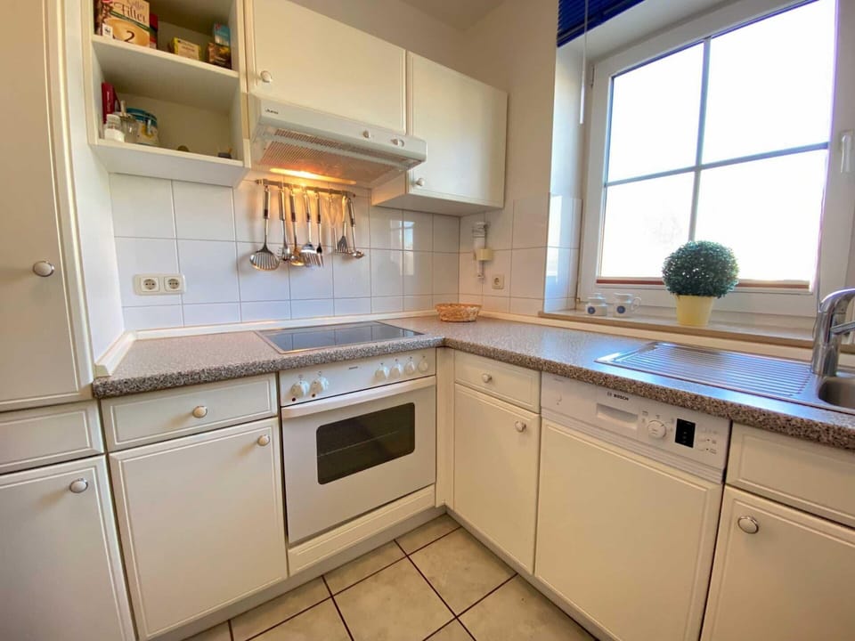 Apartment | Private kitchen | Highchair
