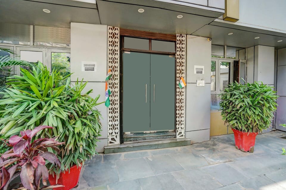 House | Reception
