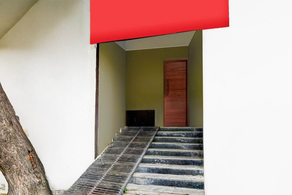 House | Reception