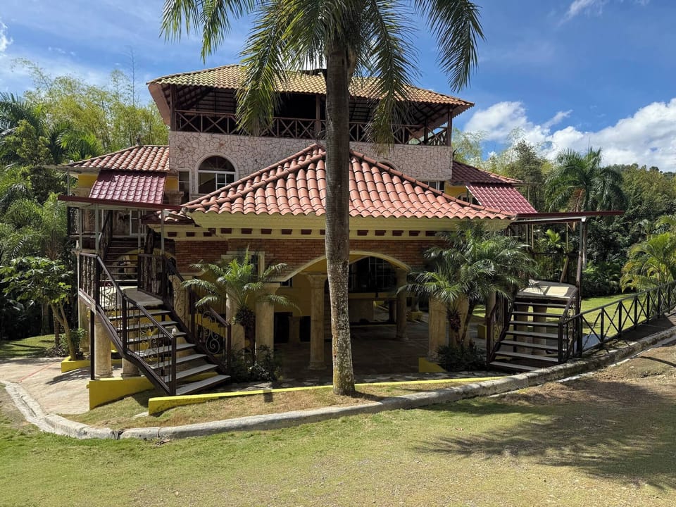 Apartment, 5 Bedrooms, Smoking, Patio | Exterior