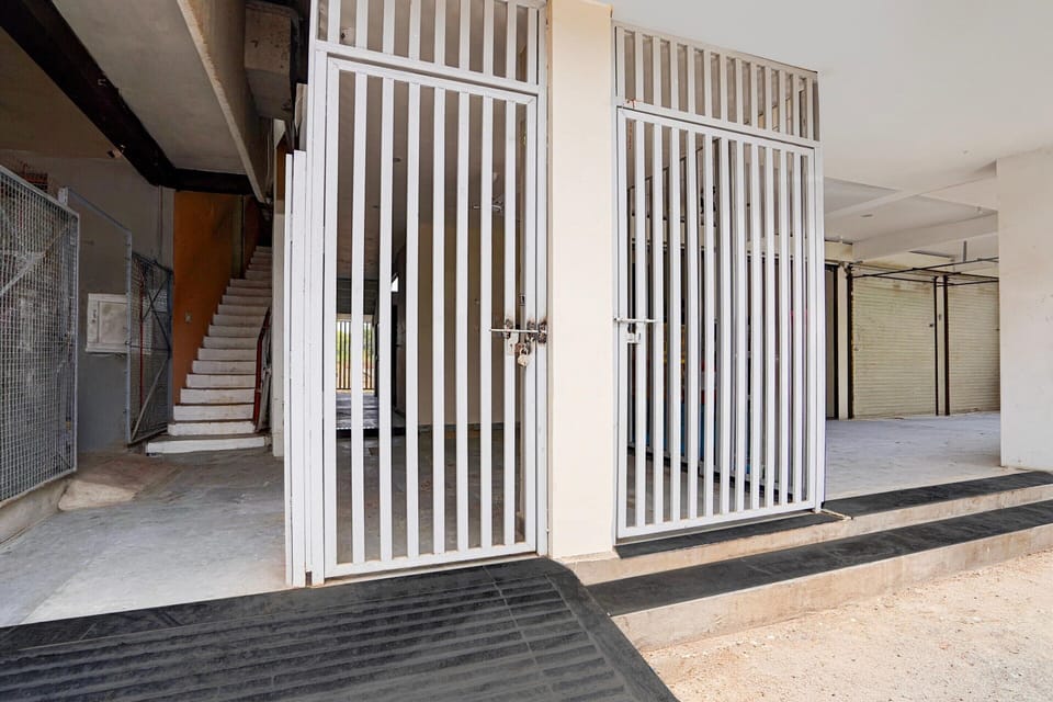 House | Reception
