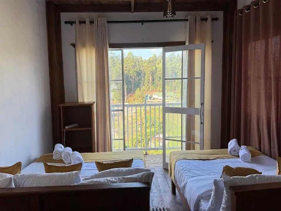 Deluxe Quadruple Room, Balcony, Ocean View | Laptop workspace, free WiFi
