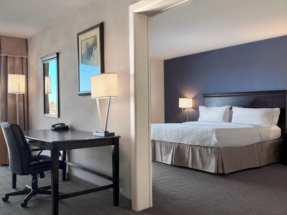 In-room safe, desk, iron/ironing board, free WiFi