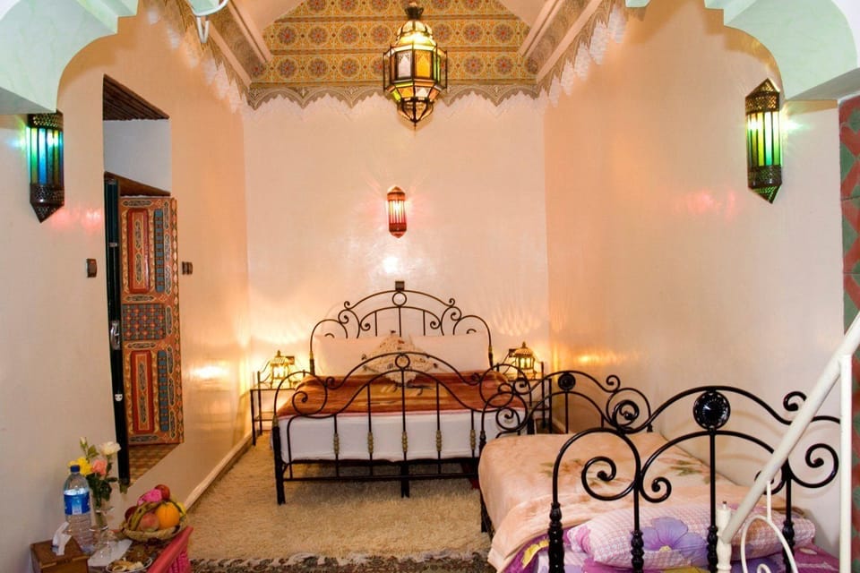 Premium bedding, blackout drapes, iron/ironing board