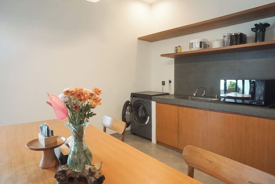 Villa, 2 Bedrooms, Balcony, Pool View | Private kitchen | Highchair