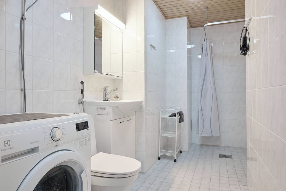 Bright 1BR Apt with Sauna & Balcony Apartment in Turku