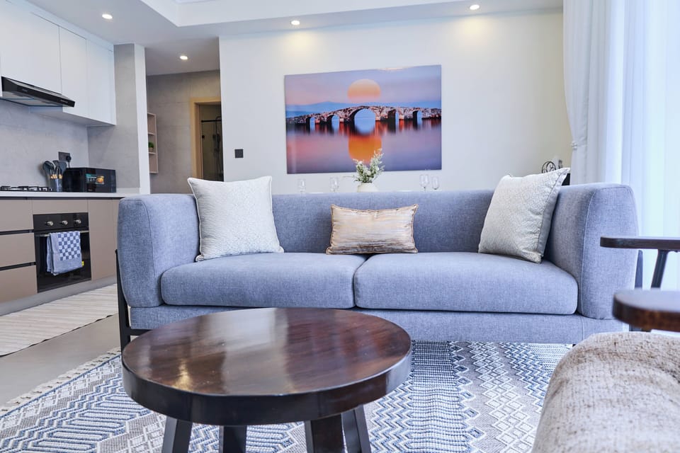 Apartment, 1 Bedroom, City View | Living area