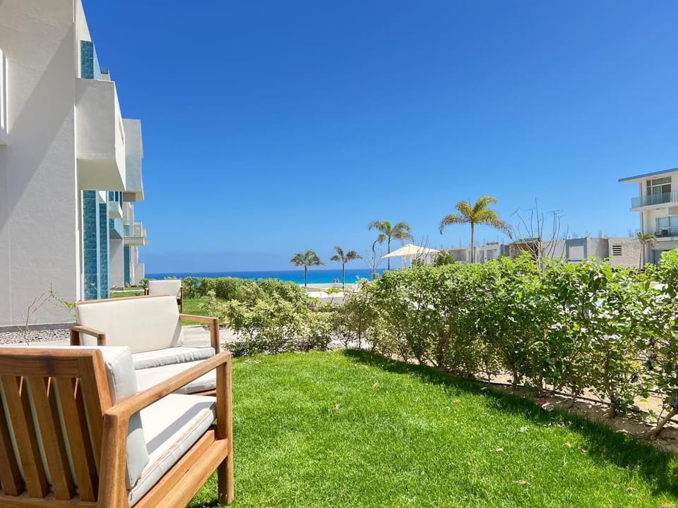 Chalet, 2 Bedrooms, Sea View | Property grounds