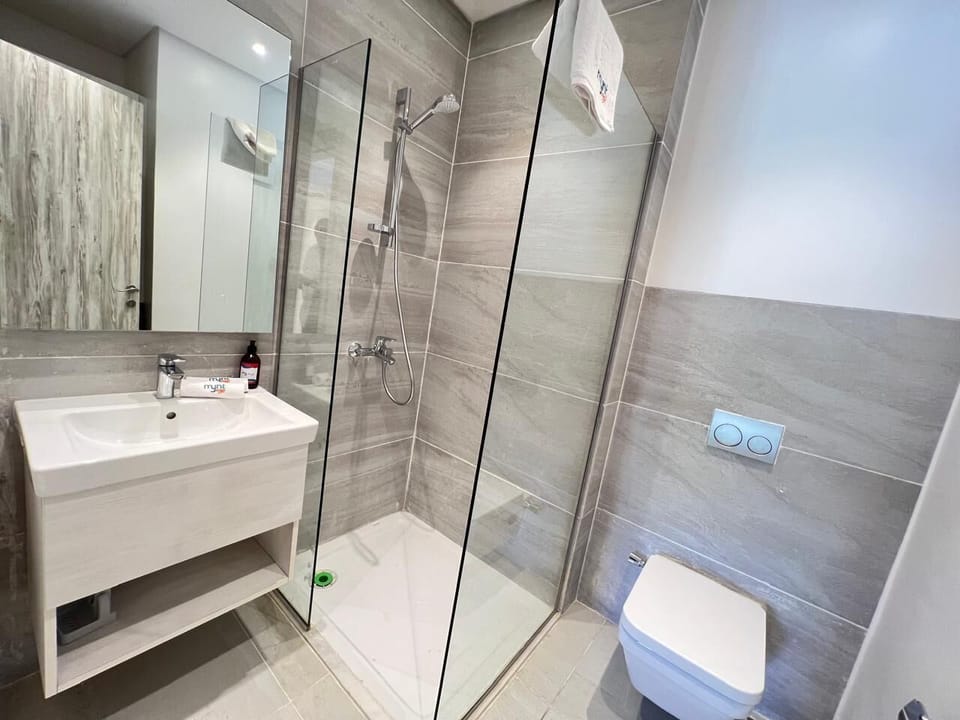 Chalet, 2 Bedrooms, Sea View | Bathroom