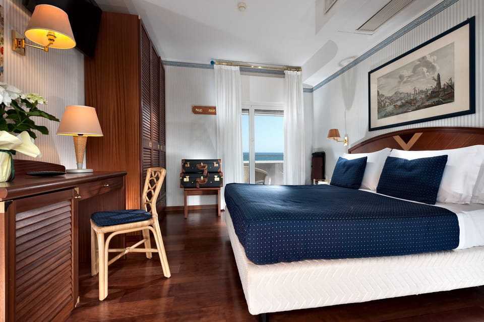 Deluxe Suite, Terrace, Sea View | In-room safe, soundproofing, free WiFi, bed sheets