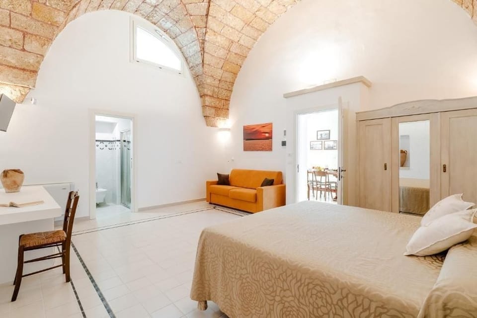 Standard Quadruple Room | In-room safe, soundproofing, free WiFi
