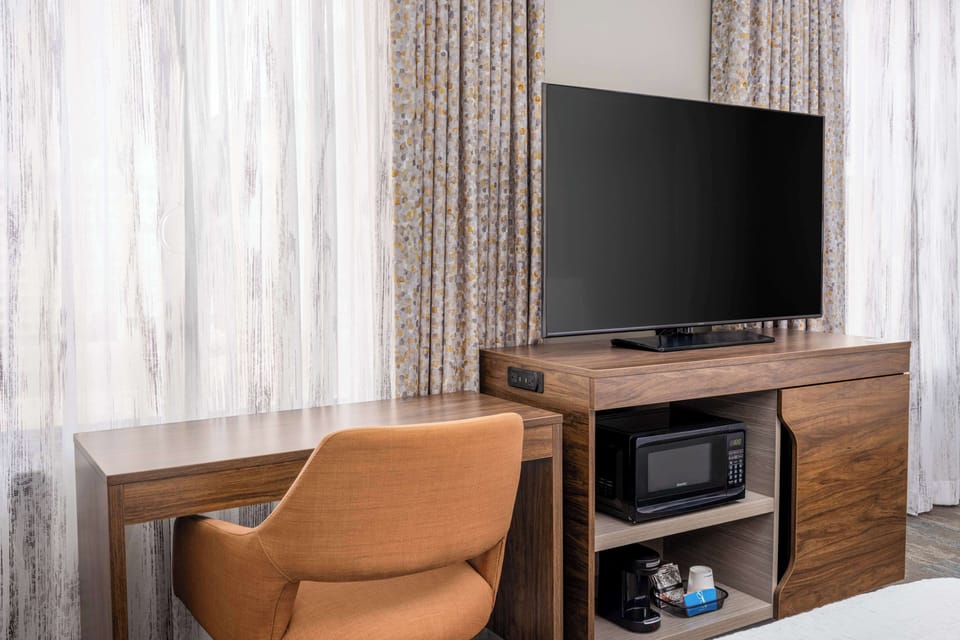 Room, 2 Double Beds, Accessible, Bathtub (City View) | 1 bedroom, premium bedding, in-room safe, desk